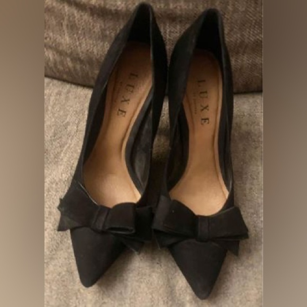 Luxe Women’s Black High Heels size 8 1/2 - CUTE!